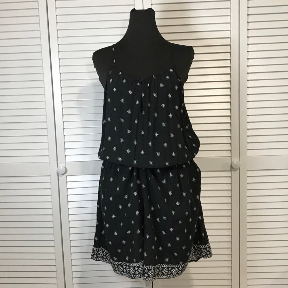 Old Navy Boho Black Bandana Waist Defined Sleeveless Keyhole Romper XL